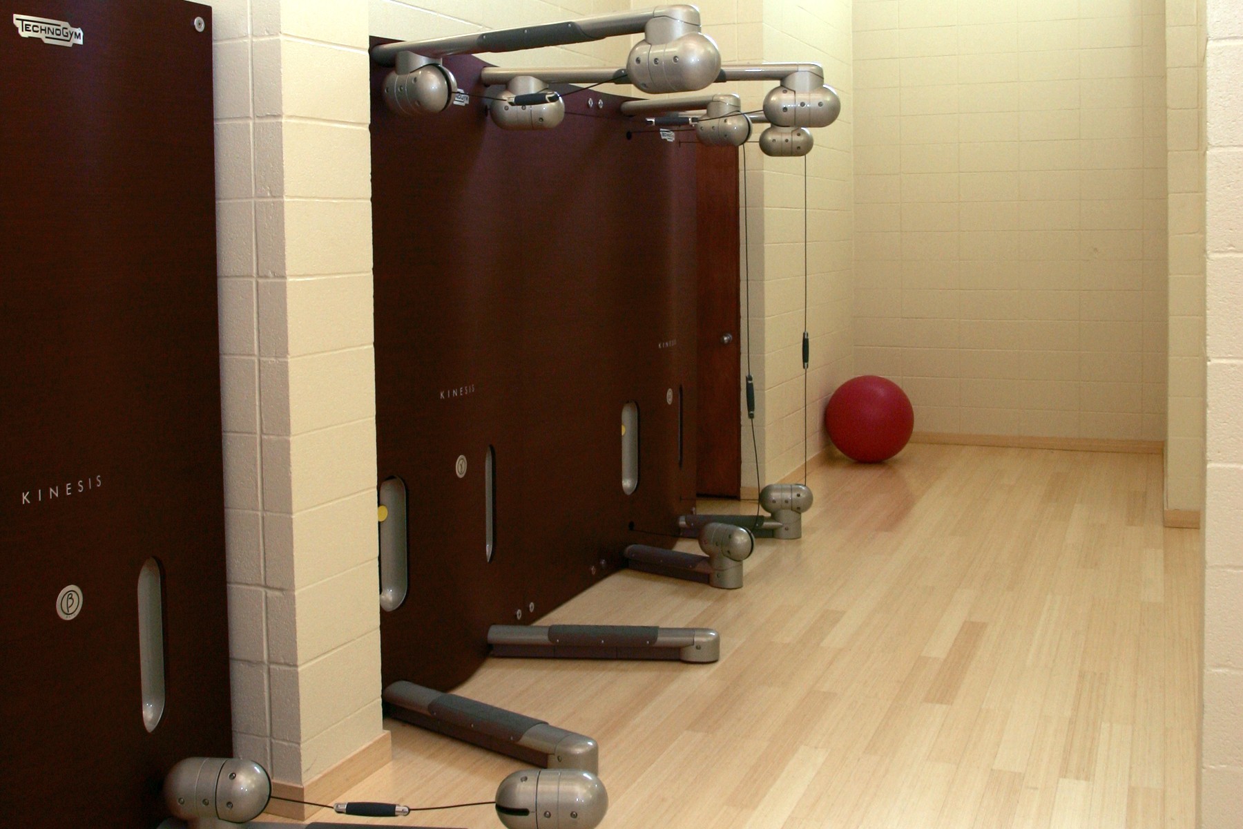 Kinesis training equipment at Red's in Lafayette, La